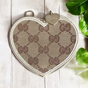 GUCCI Tan GG Monogram Canvas & White Brown Leather Heart Coin Pouch Case